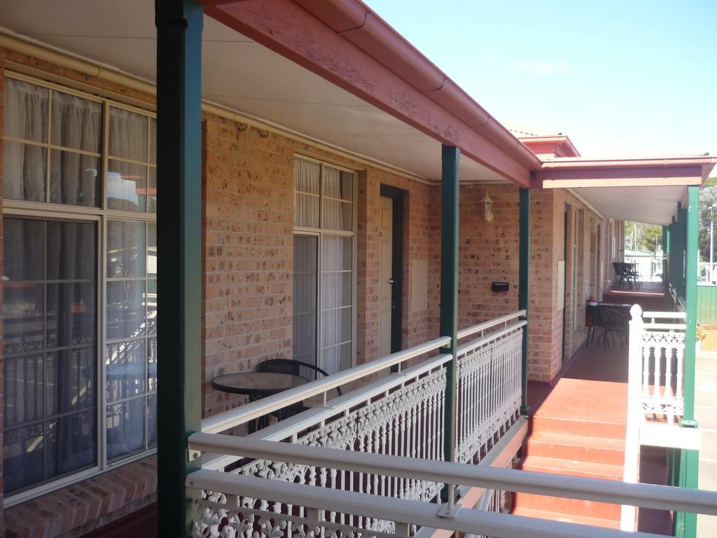 Heritage Motor Inn Goulburn Exterior foto