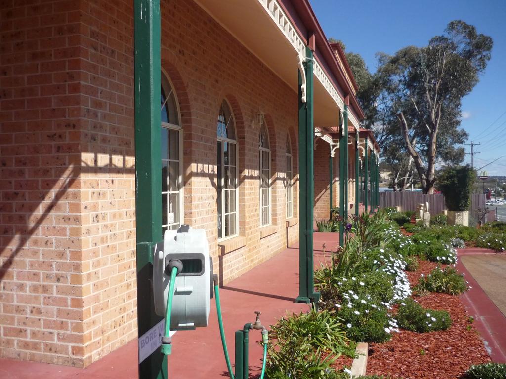 Heritage Motor Inn Goulburn Exterior foto